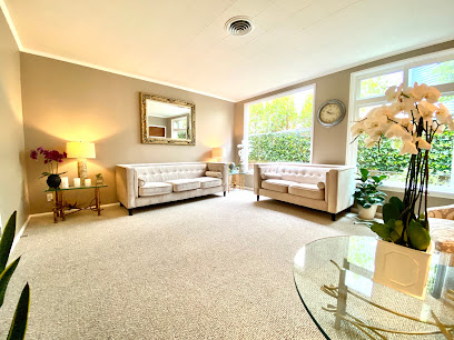 Dr. Nicole Farr DMD – Los Angeles Dental Office