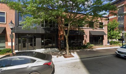 Klock Mariani & Tomczyk