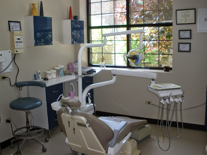 Dr. Elizabeth Vinokur, DDS