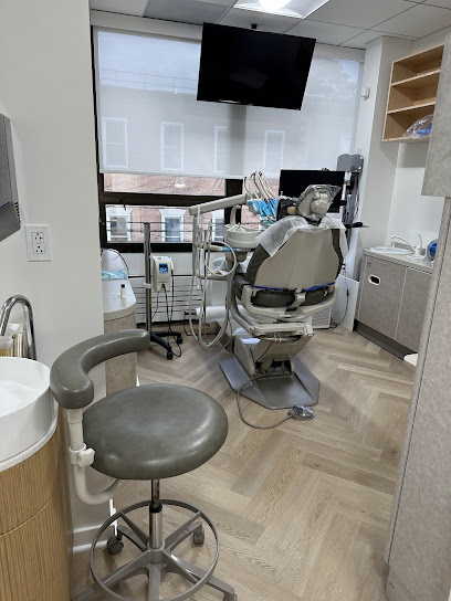 Dentist near Larchmont