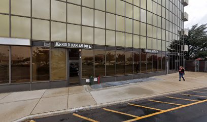 Dentist near Levittown