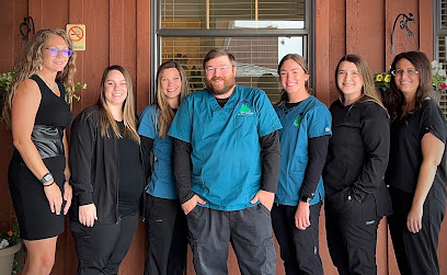 Ponderosa Smiles; Rob D. Lyons D.D.S.