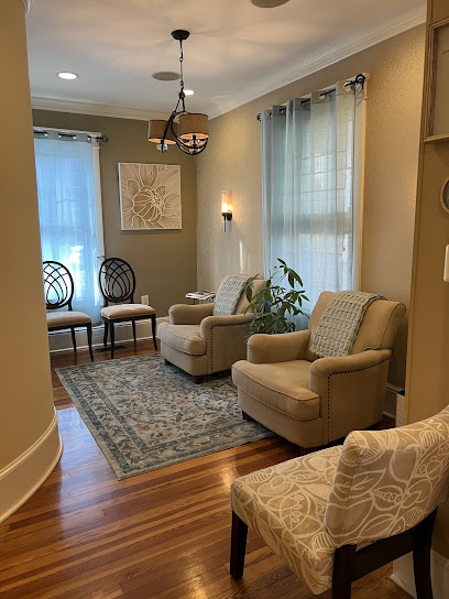 Dentist near Round Hill