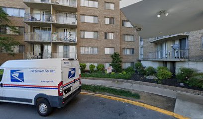 Dentist near Adelphi