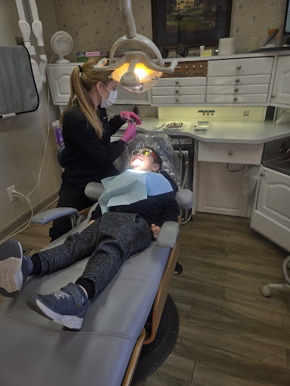 Dentist near Broadway