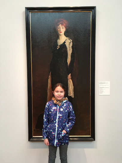 Dentist near Creswell