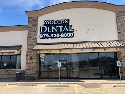 Dentist near El Campo